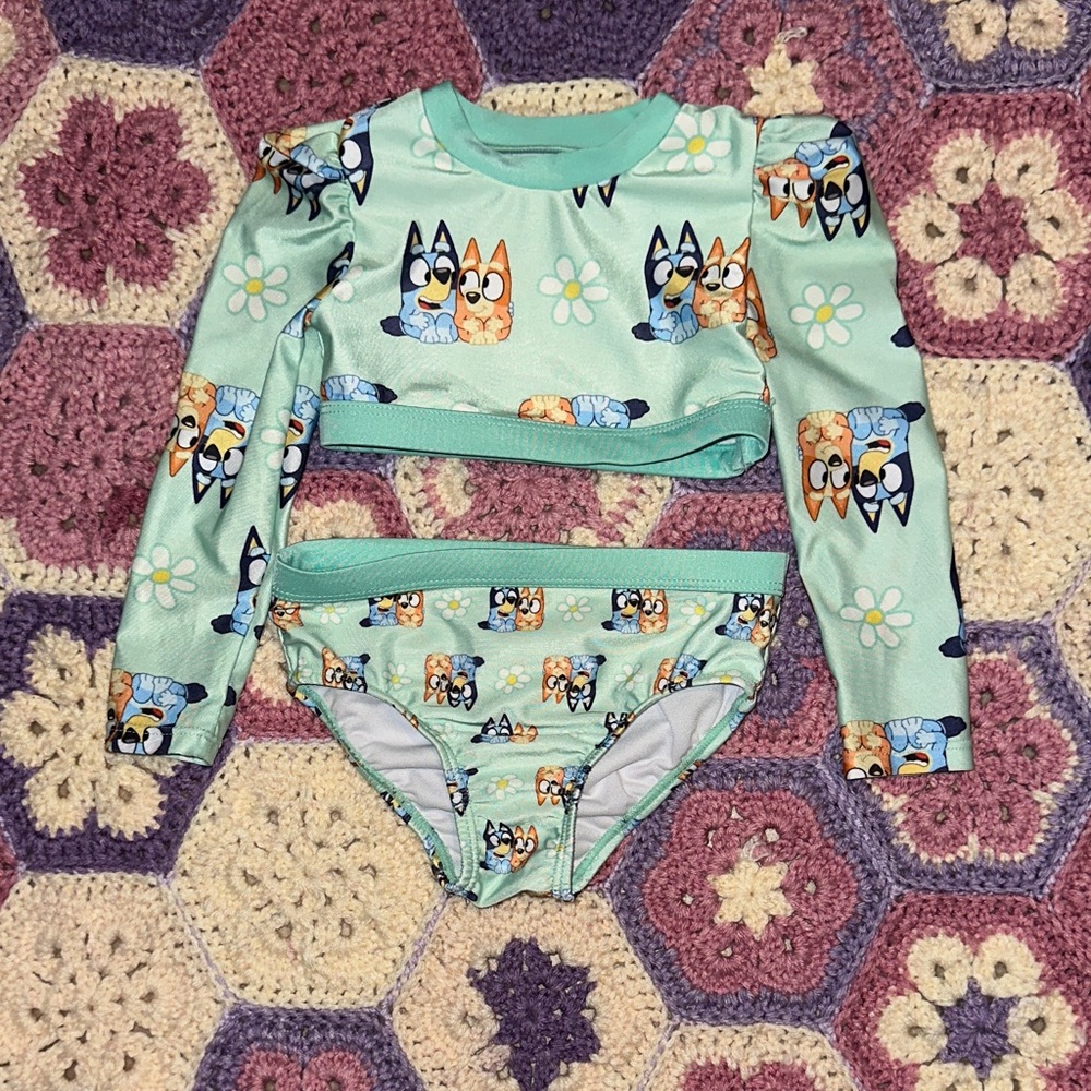 🎉Girls' Mint Long-Sleeve Rashguard Two-Piece Swim Set with Puppy Print. E408